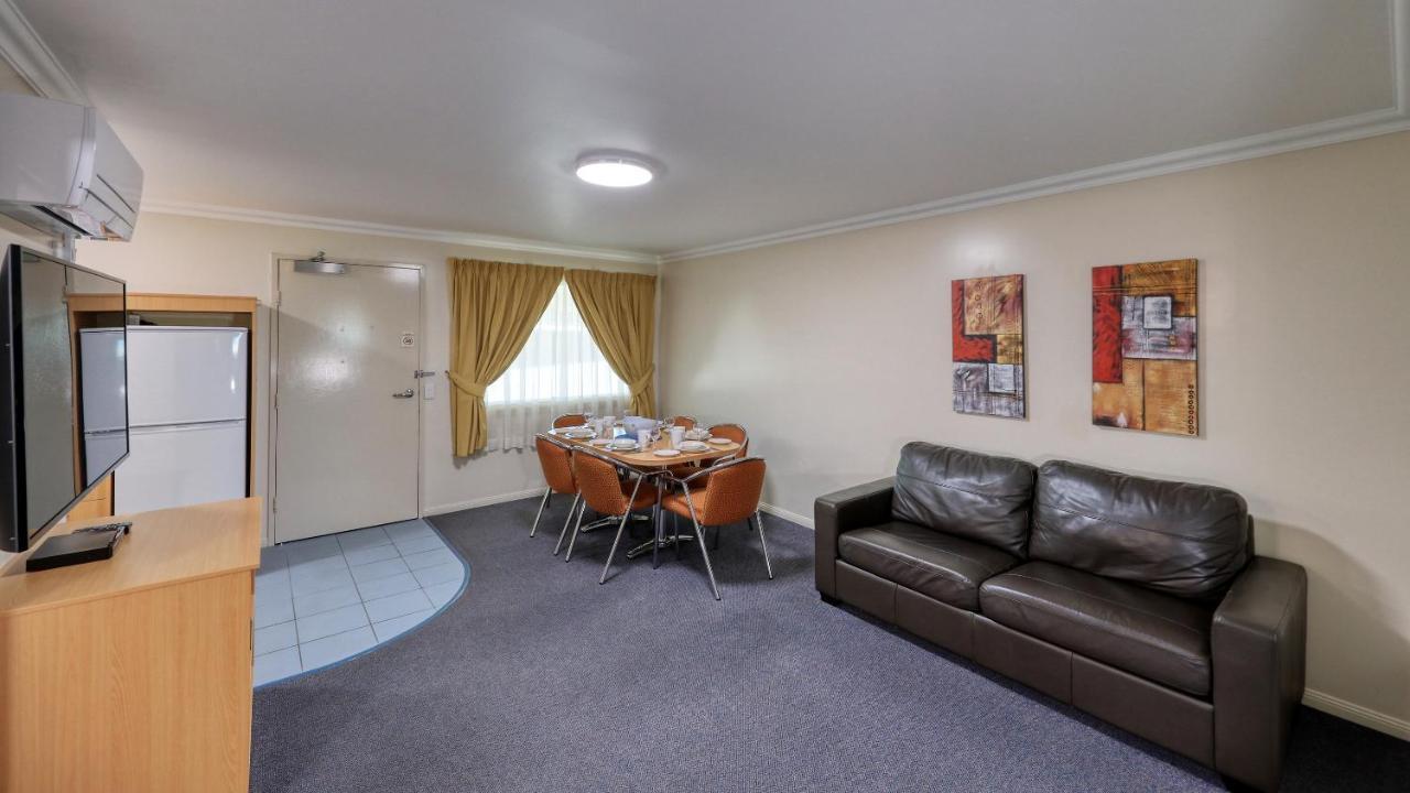 Motel Carnarvon โรมา ภายนอก รูปภาพ