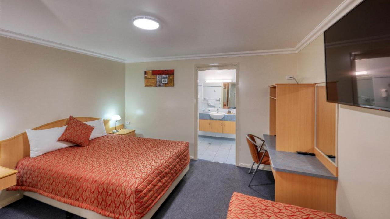 Motel Carnarvon โรมา ภายนอก รูปภาพ