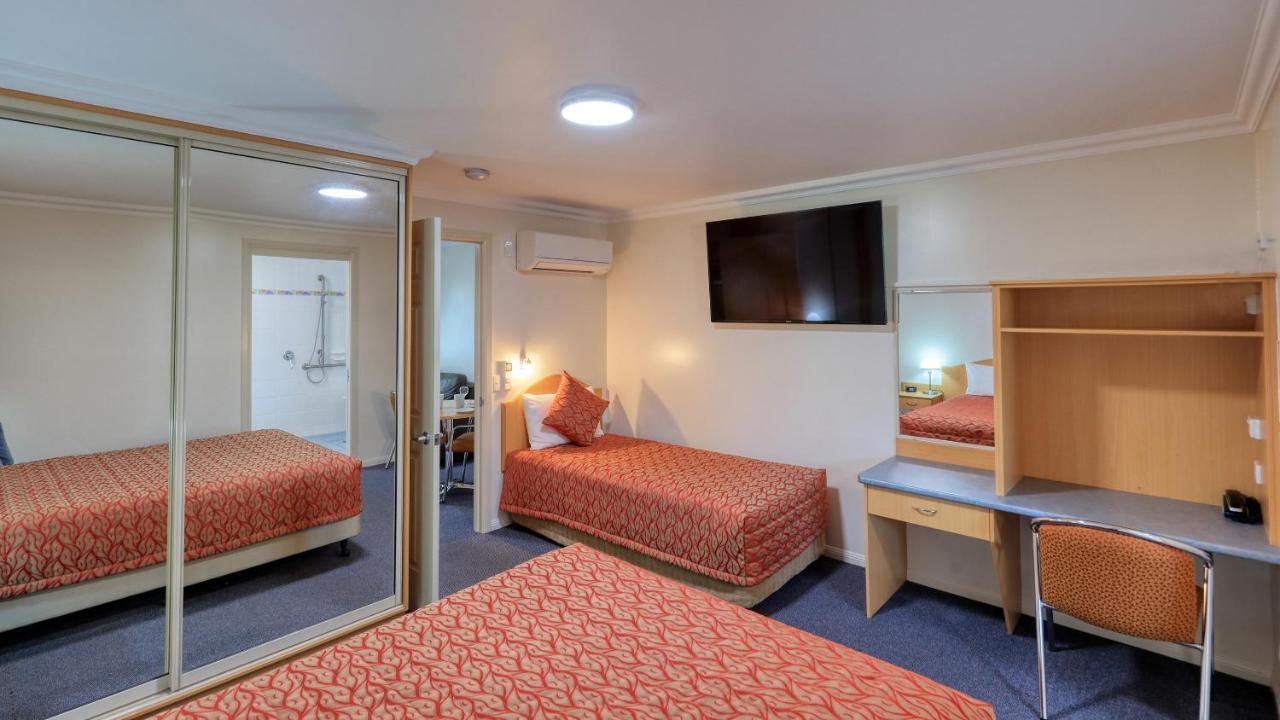 Motel Carnarvon โรมา ภายนอก รูปภาพ