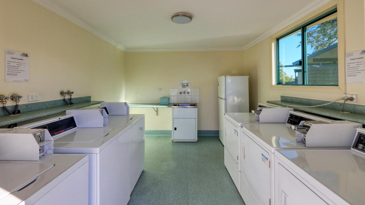 Motel Carnarvon โรมา ภายนอก รูปภาพ