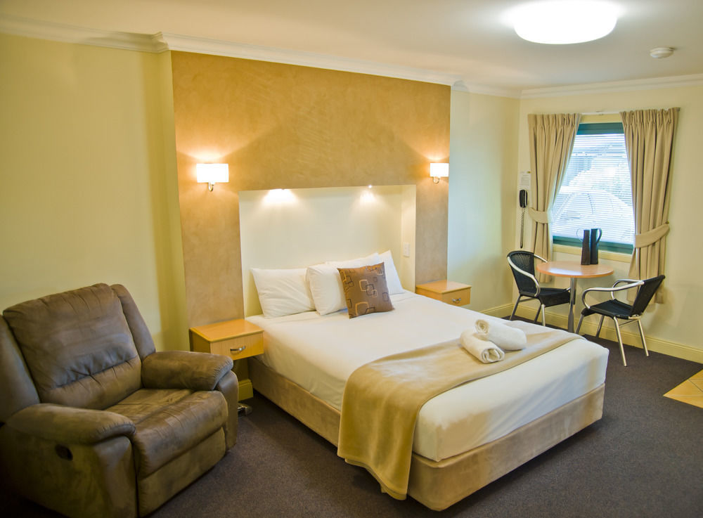 Motel Carnarvon โรมา ภายนอก รูปภาพ